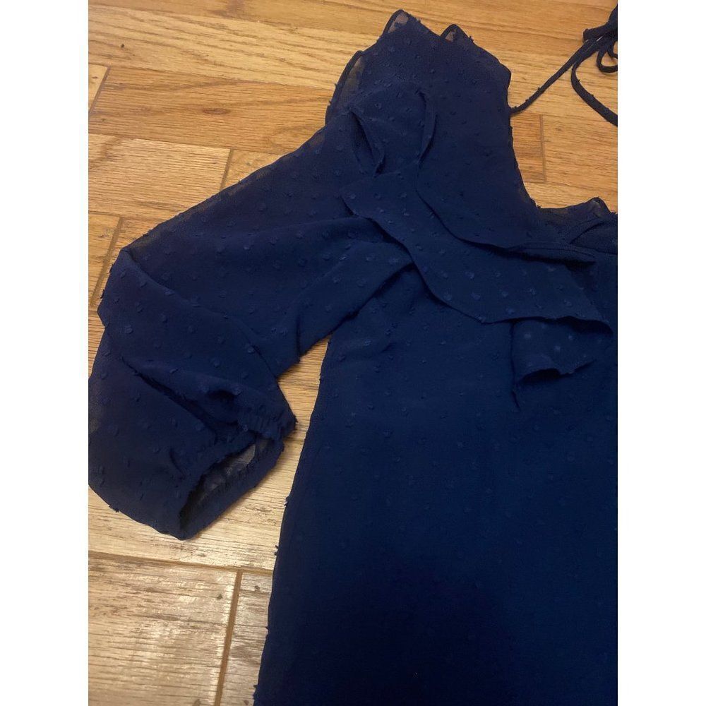 Gibsonlook, women's navy blue tied back basic blouse size XS - Picture 2 of 8